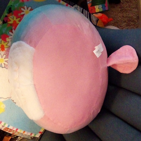 Big "18 Rainbow Owl Squishmallow. - Picture 4 of 9